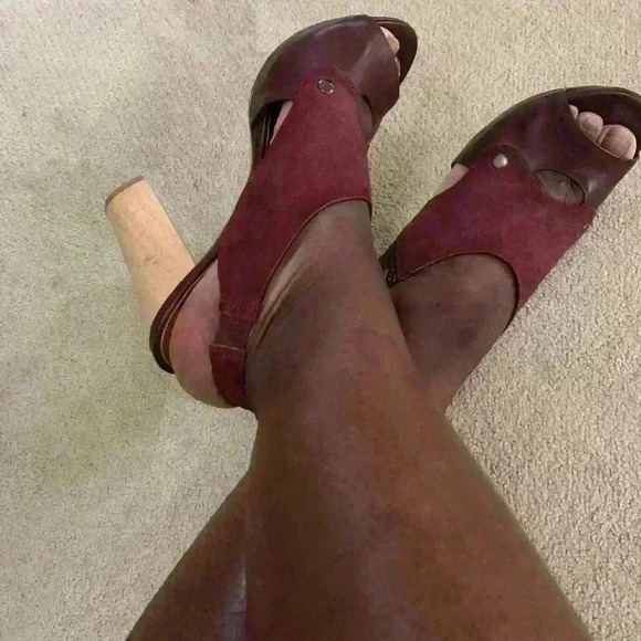 Belle by Sigerson Morrison Burgundy sandals - Picture 5 of 11